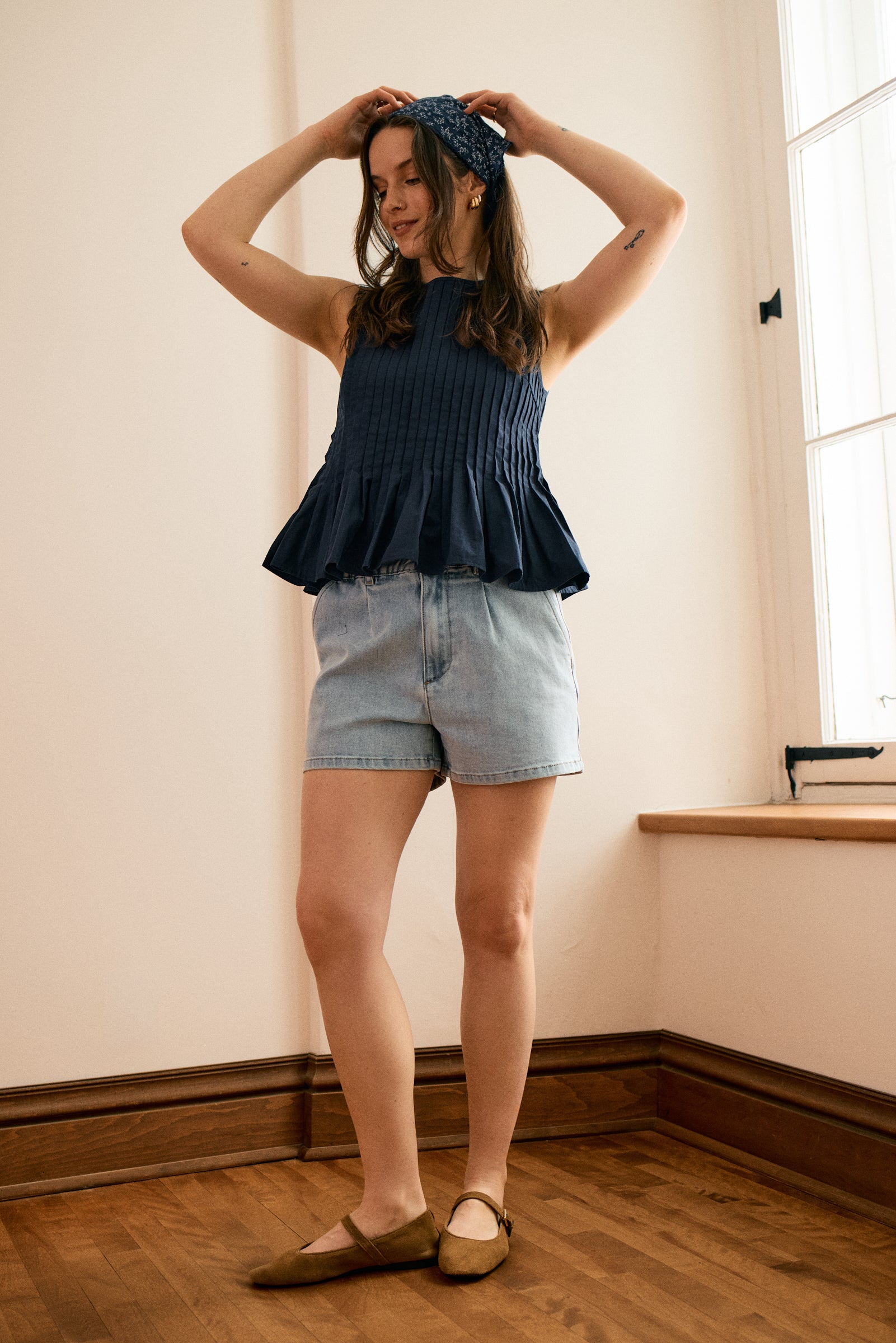 服/ファッション Shorts Denim Shorts with Elastic Waistband - 7051 | Womance