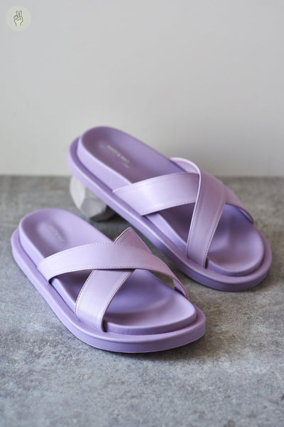 Sandales plates avec ganses croisées - Alvera (Seconde Main)-Accessoire - Seconde main-Trove-Lilas-37-07bedadc-fa05-4463-bf0c-ee65d76ac93e-WOMANCE