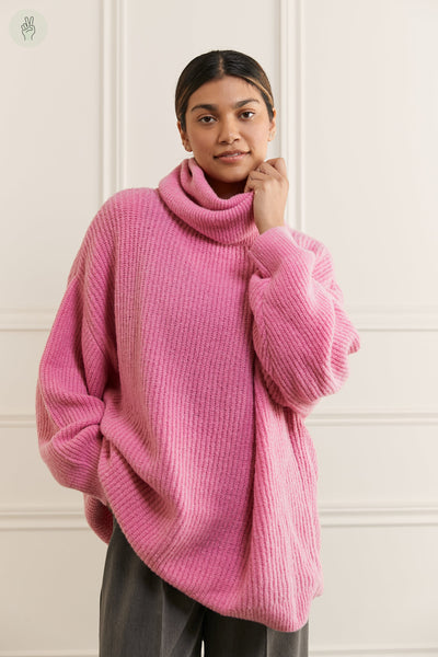 Pull en tricot très ample - 8088 (Seconde Main)-Recurate-Rose-S/M-8bd52071-c154-4b8a-ac3e-61322226a768-WOMANCE