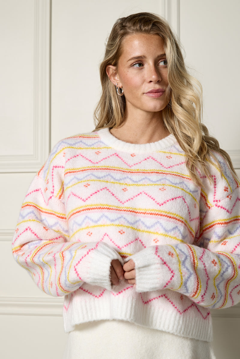 Loose-Fitting Patterned Sweater - 8151