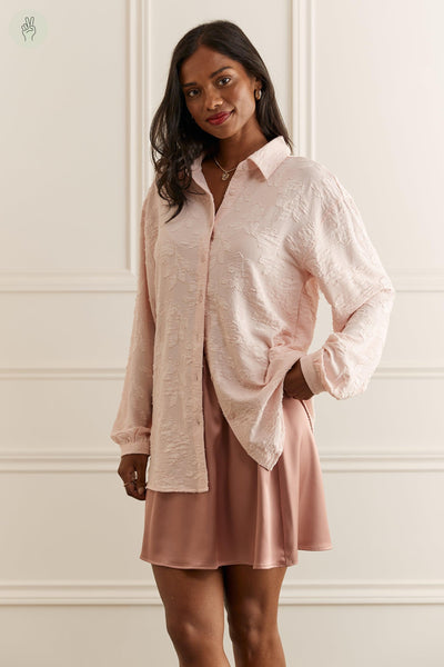 Chemise texturée à fleurs - 4067 (Seconde Main)-Chemise-Trove-Rose pâle-M-9acd96e5-994e-4201-9767-a5bf0da1c7a7-WOMANCE