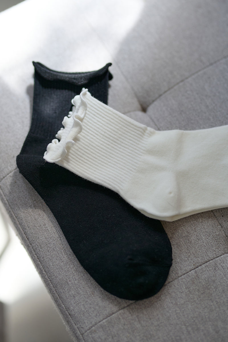 Ruffled Ankles Socks - A0073