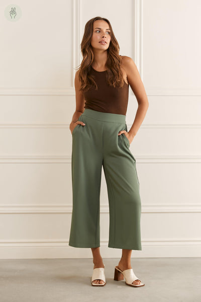 Pantalon style palazzo ample - 5068 (Seconde Main)-Pantalon - Seconde main-Trove-Vert-1X-ea0590f9-3e5c-463b-97bf-e45874ac7750-WOMANCE