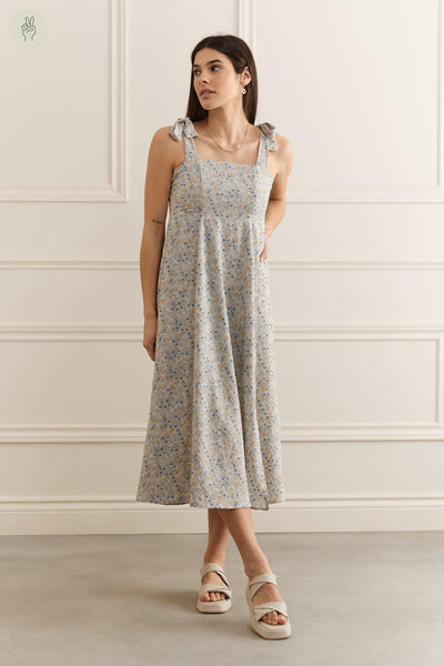 Robe midi bretelles à boucles - 2141 (Seconde Main)-Robe-Trove-Bleu pâle-XL-d1a2f421-1aaa-46d2-ba44-8bcc48a36321-WOMANCE