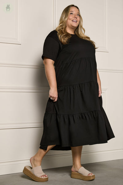 Robe longue à étages - 2178 (Seconde Main)-Robe - Seconde main-Trove-noir-XS-dd084998-e79d-4382-a944-d1fb70c86616-WOMANCE