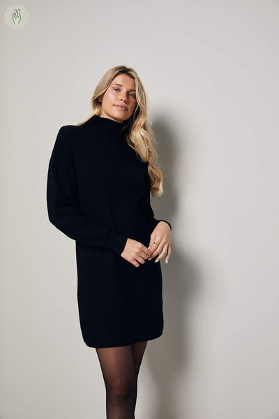 Robe 8011 (Seconde Main)-Robe - Seconde main-Trove-Noir-XL-378892df-2d63-4276-bc79-e4b8689924de-WOMANCE
