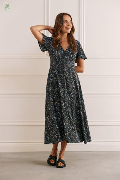 Robe longue boutonnée - 2093 (Seconde Main)-Robe - Seconde main-Trove-Noir-L-f1e5de2b-4793-49a8-9a0a-a20fef35d9d6-WOMANCE