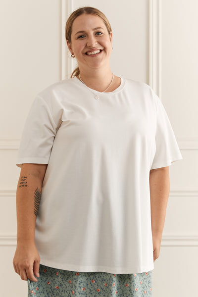 T-SHIRT-9050-WOMANCE-CURVES-1