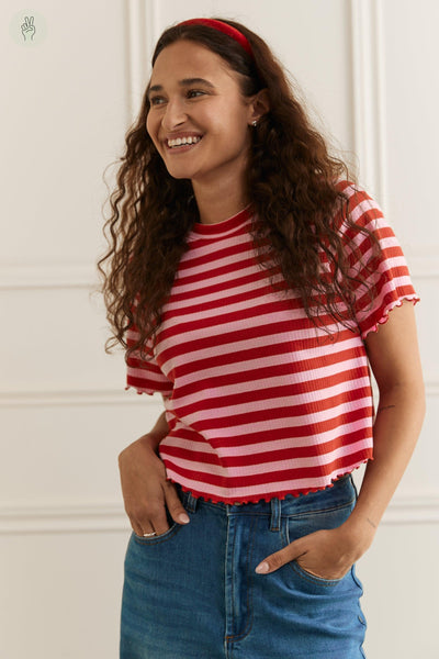 T-shirt court rayé - 9099 (Seconde Main)-Chandail - Seconde main-Trove-Rouge-XL-a7edc046-4008-4513-8a2c-36e6e28348ff-WOMANCE