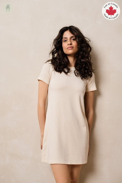 Robe t-shirt de détente (Seconde Main)-Robe-Trove-Crème-M-852fe171-7c48-452a-ba45-ad6691e52267-WOMANCE