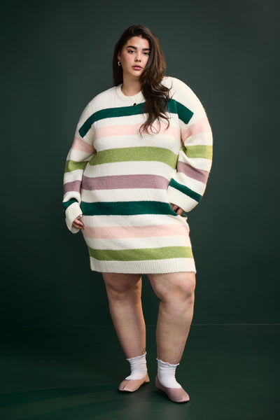 Robe courte en tricot - 2207