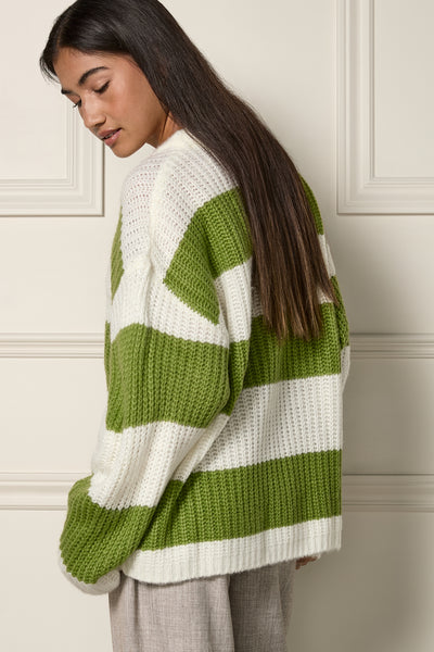 Loose-Fitting Knit Sweater - 8110