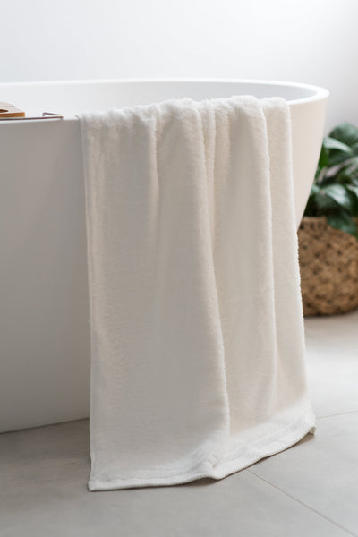 Les serviettes MA0061 Serviettes de bain WOMANCE - Maison Blanc 140 x 70 cm 